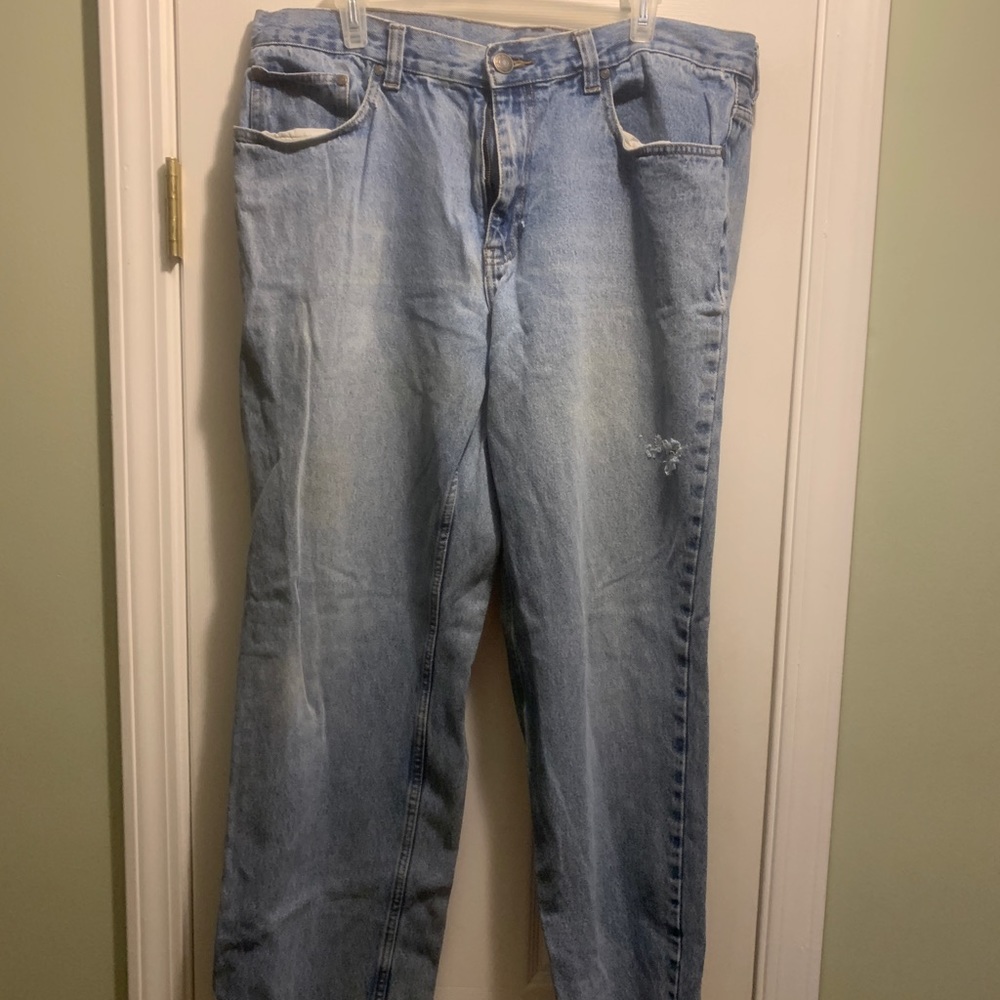 Blue Mountain Brand Distressed Blue Jeans, size 38 x34